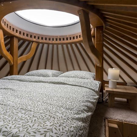 Gorski Glamping - Caloroczne Jurty Z Widokiem Tylmanowa Exteriér fotografie