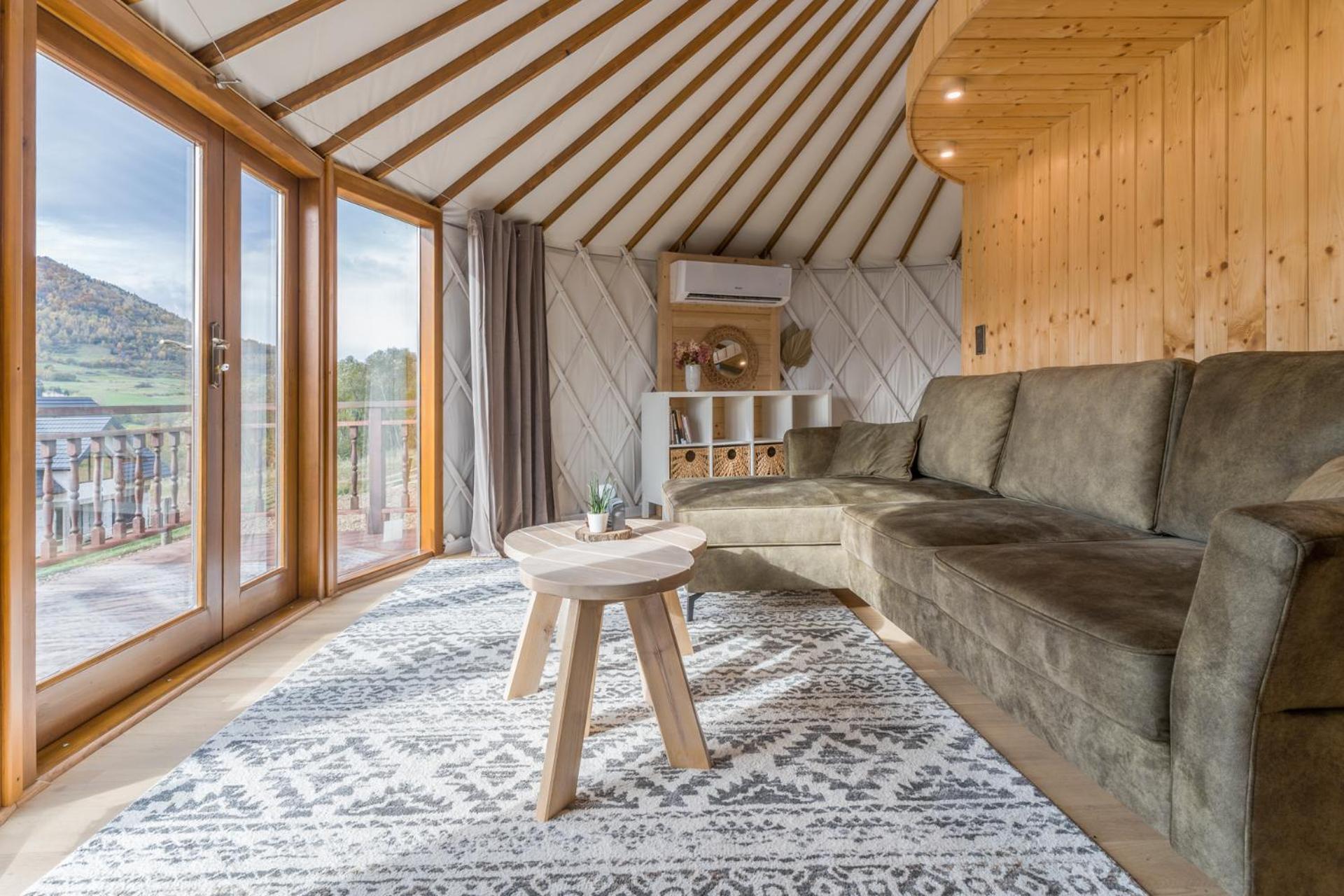 Gorski Glamping - Caloroczne Jurty Z Widokiem Tylmanowa Exteriér fotografie