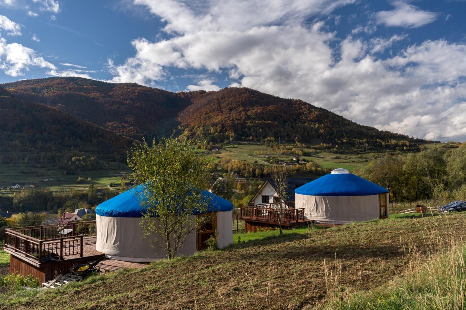 Gorski Glamping - Caloroczne Jurty Z Widokiem Tylmanowa Exteriér fotografie